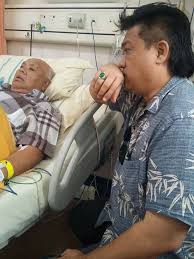 Kami selalu menjaga dan merawatnya , namun pada saat akhir hayatnya kami sedang tertidur karena lelah , dan beliau meninggal tidak ada yang menemani dan tidak ada yang menuntunnya menyebut asma. Mari Kita Sama Sama Doakan Yang Terbaik Majlis Ilmu Pulau Pinang Facebook