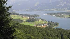 Alternativ per boot mit der tauchstation wolfgangsee direkt ab st. Alpine Orte Der Kraft Der Falkenstein Am Wolfgangsee Berge Br De