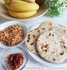 Sri Lankan Coconut Roti Or Pol Roti A Flat Bread Made Up Of Flour Freshly Grated Coconut With Finely Chopped Green Chil Roti Grated Coconut How To Make Bread