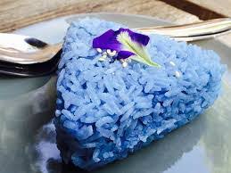 Puding lapis bunga telang yang manis dan lembut dan tentunya memiliki khasiat yang luar biasa. Butterfly Pea Flower Bunga Telang Natural Food Coloring Cook Spice