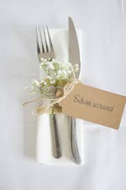 Besteck Und Serviette Schon Zusammengefasst Tischdeko Hochzeit Tischdekoration Hochzeit Servietten Hochzeit