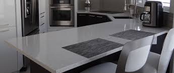 Sie verleihen der küche ihre atmosphäre. Granitarbeitsplatten Wertvolle Granitarbeitsplatten