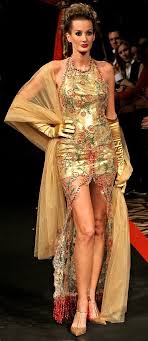 Művészetét több állami és szakmai elismeréssel is díjazták. Naray Tamas Evekig Alazta Epres Pannit Borsonline