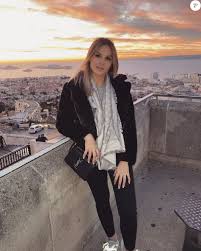 Sur la photo postée, elle est entourée de dadinho, rappeur mais aussi et surtout son compagnon. Camille Froment Les Marseillais Sur Instagram 6 Fevrier 2020 Purepeople