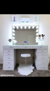 Makeup Table Vanity Walk In Closet 40 Ideas In 2020 Stylish Bedroom Dressing Room Design Room Ideas Bedroom