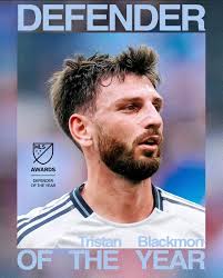 Blackmon wins defender of the year award