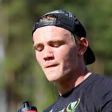 Serieledande Linköping på besök. Matchstart 15.15. Hur tror du matchen  slutar? En person vinner lunch i The Locker Room för två personer! Tippa  slutresultat. Utslagsfrågan: Vem gör första målet för FBK och