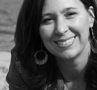 Kari Pratt's Instagram, Twitter & Facebook