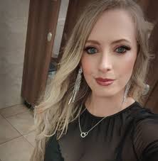 We have quite long /straight hair Inbetween thin&thick. Need hair care  ideas as it goes dry really quick I don't exactly use one hair care for her  either so feel quite bad