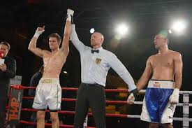 Klare kante zeigen 💪🏽 💪🏼 😉 nach meiner kleinen tour 🚴🏼‍♂️ in die heima. Simon Leifpm