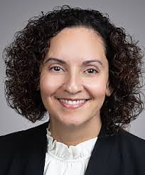 Elizabeth Plata's Instagram, Twitter & Facebook