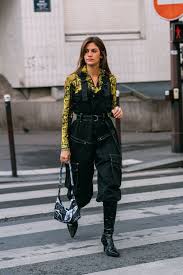 Best Street Style From Paris Fashion Week Fall 2020 Cool Street Fashion Street Style Paris Fashion Week Street Style
