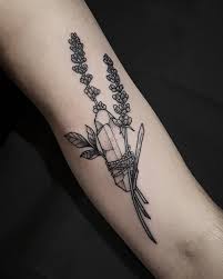 Lavender Quartz Amulet Gracias N Por Volver Crystal Tattoo Lavender Tattoo Baby Tattoos