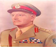 Chief of army staff er den eldste ansettelsen i det pakistanske militæret som er medlem av joint chiefs of staff committee i en egen kapasitet, som regel rådfører seg med. Chief Of Army Staff Coas
