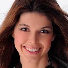 Le insegnanti che accompagneranno l'iniziativa “Yoga for water”