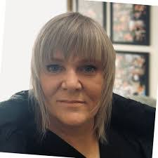 Angela Havens's Instagram, Twitter & Facebook