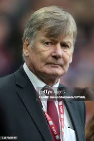 339 Ken Aston Photos & High Res Pictures