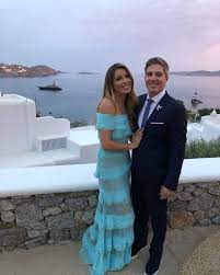 Τον ιούνιο του 2010 παντρεύτηκαν. H Marietta Xroysala Kai O Lewn Patitsas Baftisan Ton Gio Toys