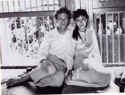 Gespräche mit alan clements =the voice of defiance. Aung San Suu Kyi Michael Aris Heroes Tragic Love Stories Personal Biography Burmese