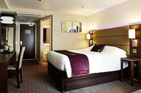 All rooms have a modern en suite bathroom, a live flight updates are available in the hotel's lounge area. Premier Inn London City Aldgate Hotel London What To Know Before You Bring Your Family