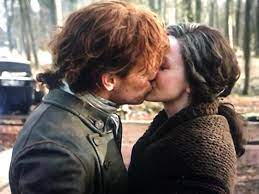 Claire Fraser On Instagram I Ll Be Your Princess For Christmas Jamie Fraser Me And You Didn T Happen By Coinci Outlander Jamie Outlander Claire Jamie Fraser