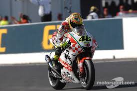 Moto gp assen 2007 quali im nassen. Farbenfroher Doktor Die Speziallackierungen Von Valentino Rossi