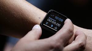 Where they differ, however, is with the display. 5 Reasons You Should Definitely Wear Your Apple Watch Upside Down Inc Com