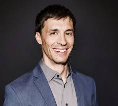 Dennis Lorch's Instagram, Twitter & Facebook