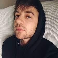 Ethan Coulson's Instagram, Twitter & Facebook