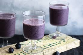 A small wedge of cantaloupe brings the total calories to 100. The Skinny On Smoothies Use With Caution Lark Health