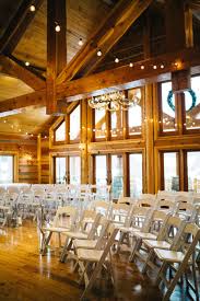 Bright Natural Mountain Lodge Wedding Wedding Venues Washington State Washington Wedding Venues Lodge Wedding