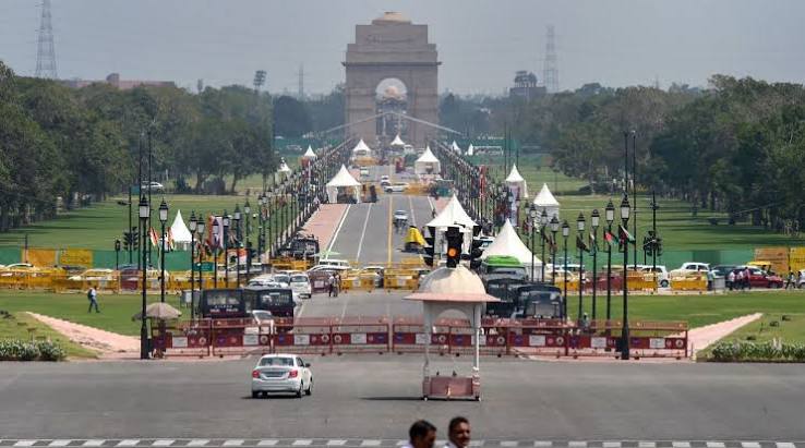 India Gate & Kartavya Path Image 1