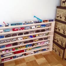 おもちゃ収納のアイデアとコツ53選 収納 インテリア 収納 トミカ 収納