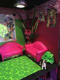 Venus S Bedroom Living Space Monster High House Monster High House Diy Monsters Barbie Furniture