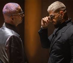 El corte de pelo de maluma siempre es tendencia, acá te mostramos sus mejores looks, ¡mirá! Maluma Recibe El 2020 Con Un Nuevo Cambio De Look