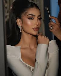 سارة و بدرية الأميري للمكياج🎗‎ (@banat_alameeri_mua) • Instagram photos  and videos