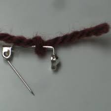 Go ahead and click on the pictures or the titles to i love crocheting flowers and these are some of my favorite patterns, especially for beginners. How To Make A Felted Flower Pin Free Pattern Feltmagnet