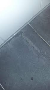 Welches reinigungsmittel du verwendest, kommt ganz auf deine vorlieben an. Was Fur Flecken Sind Das Auf Fliesen Reinigungsmittel Fliesenleger Putzen Reinigen