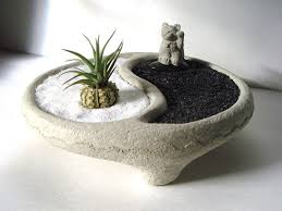 Yin Yang Bowl Sweet Mini Lucky Cat Maneki Neko Air Plant Zen Garden Zen Garden Air Plants Yin Yang All that remained was to fill up the concrete planters with succulents.
