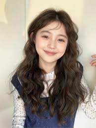 Mặt tròn để tóc gì đẹp? Top+ 30 kiểu tóc cho nữ mặt tròn