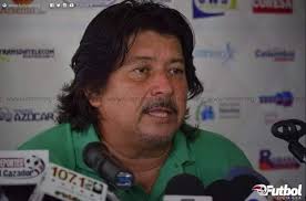Este señor debería ser el Nuevo Director Técnico De Liga Deportiva  Alajuelense . Ustedes que Opinan