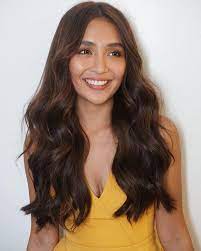 Kathryn Bernardo Celebsph In 2021 Hair Color For Morena Kathryn Bernardo Hairstyle Hair Color For Tan Skin