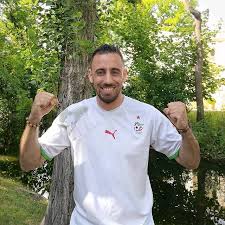 Et Voila La 2eme Champion D Afrique 1 An Apres La 2 Eme Etoiles Des Bleus C Est Au Tour Des Fennecs F Football Instagram Fennec