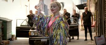 Cassandra Cain Birds Of Prey Outfit The Fashion Influences Behind The Birds Of Prey Costumes Include Jeremy Scott And Vogue Editorials Fashion Jeremy Scott Editorial Fashion