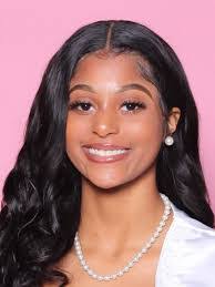 Ebony Fields's Instagram, Twitter & Facebook