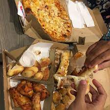 Domino's pizza, zamów pizzę online na dostawę lub odbiór osobisty! Domino S Pizza Puncak Alam Tempat Pizza Di Pusat Perdagangan Puncak Alam Jaya