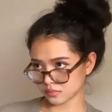 Bella Poarch Bellapoarch الرسمي على Tiktok تيك توك شاهد أحدث فيديوهات Bella Poarch على Tiktok تيك توك