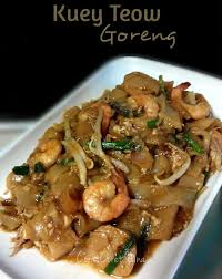 Masukkan sotong, udang dan isi ayam. Resepi Kuey Teow Goreng Kerang Paling Sedap