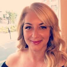 Eva Blaze (@EvathedivaEva)