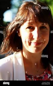 Donna Leeds's Instagram, Twitter & Facebook